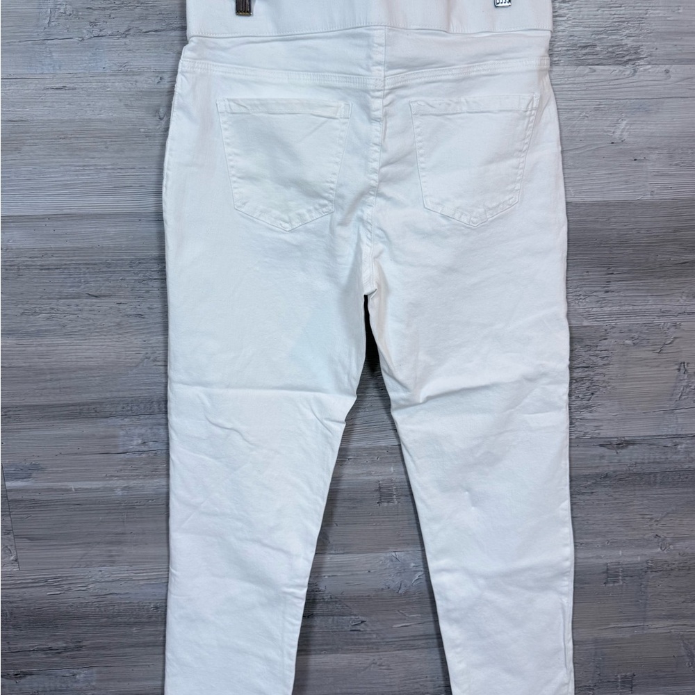 Karen Scott NWT White Woven Pull-On Straight Leg Pants Size Small - Picture 3 of 12